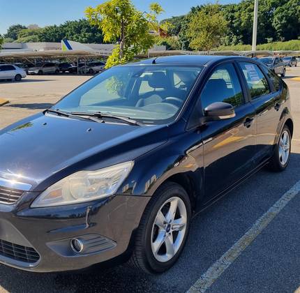 FORD FOCUS 2.0 GLX 16V FLEX 4P MANUAL FORD FOCUS 2.0 GLX 16V FLEX 4P MANUAL
